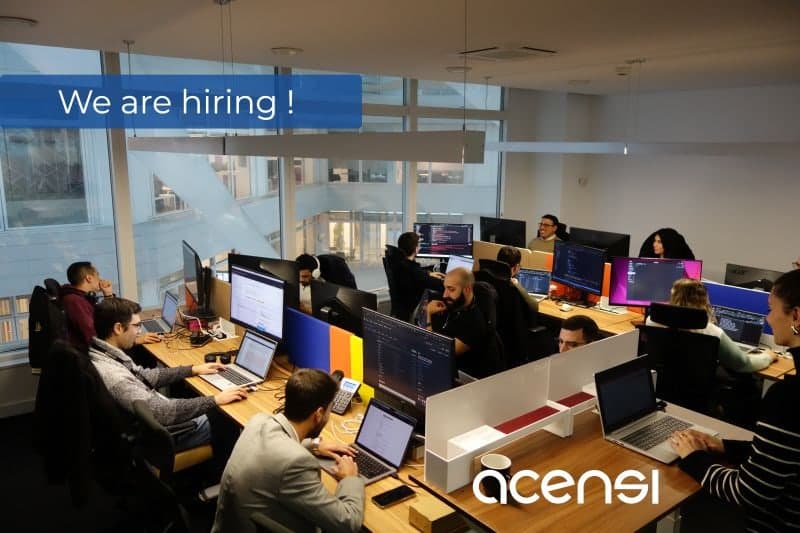 Consultants au travail dans les bureaux d’ACENSI Portugal à Lisbonne